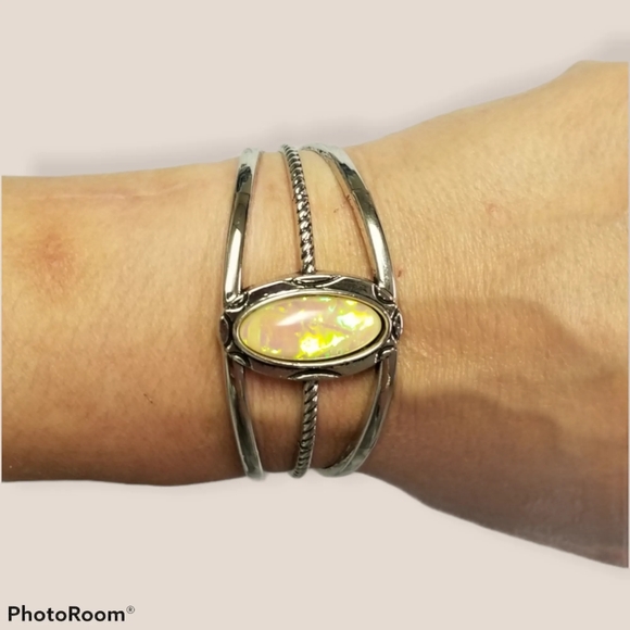 Stone Sahara Yellow Cuff Bracelet - Picture 2 of 5